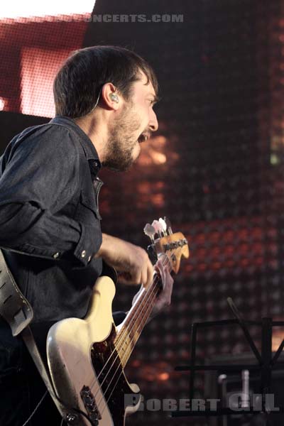 RADIOHEAD - 2012-10-11 - PARIS - Bercy - Colin Greenwood